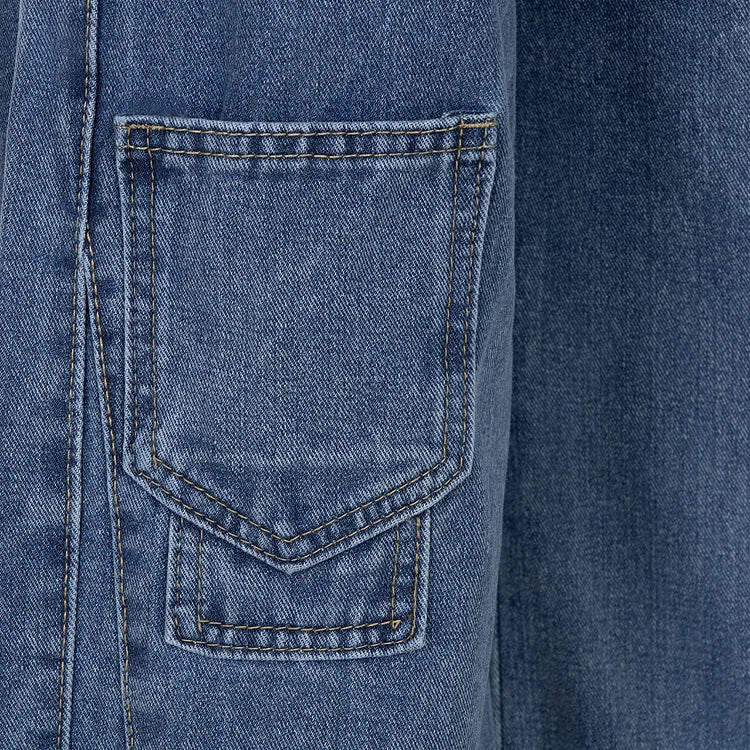 Stylish Light Blue High-Waisted Flared Jeans for a Chic Look