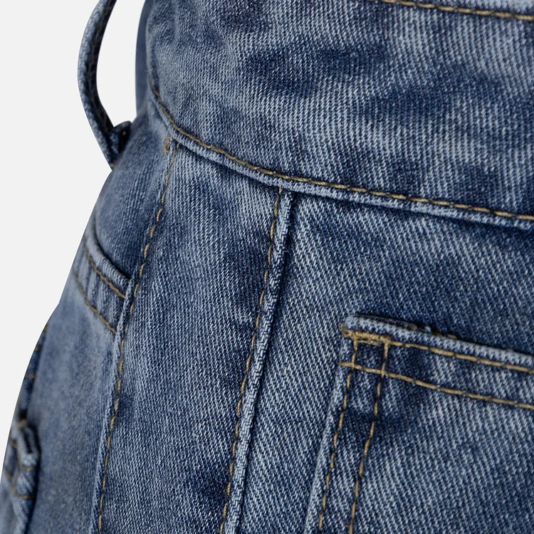 Stylish Light Blue High-Waisted Flared Jeans for a Chic Look