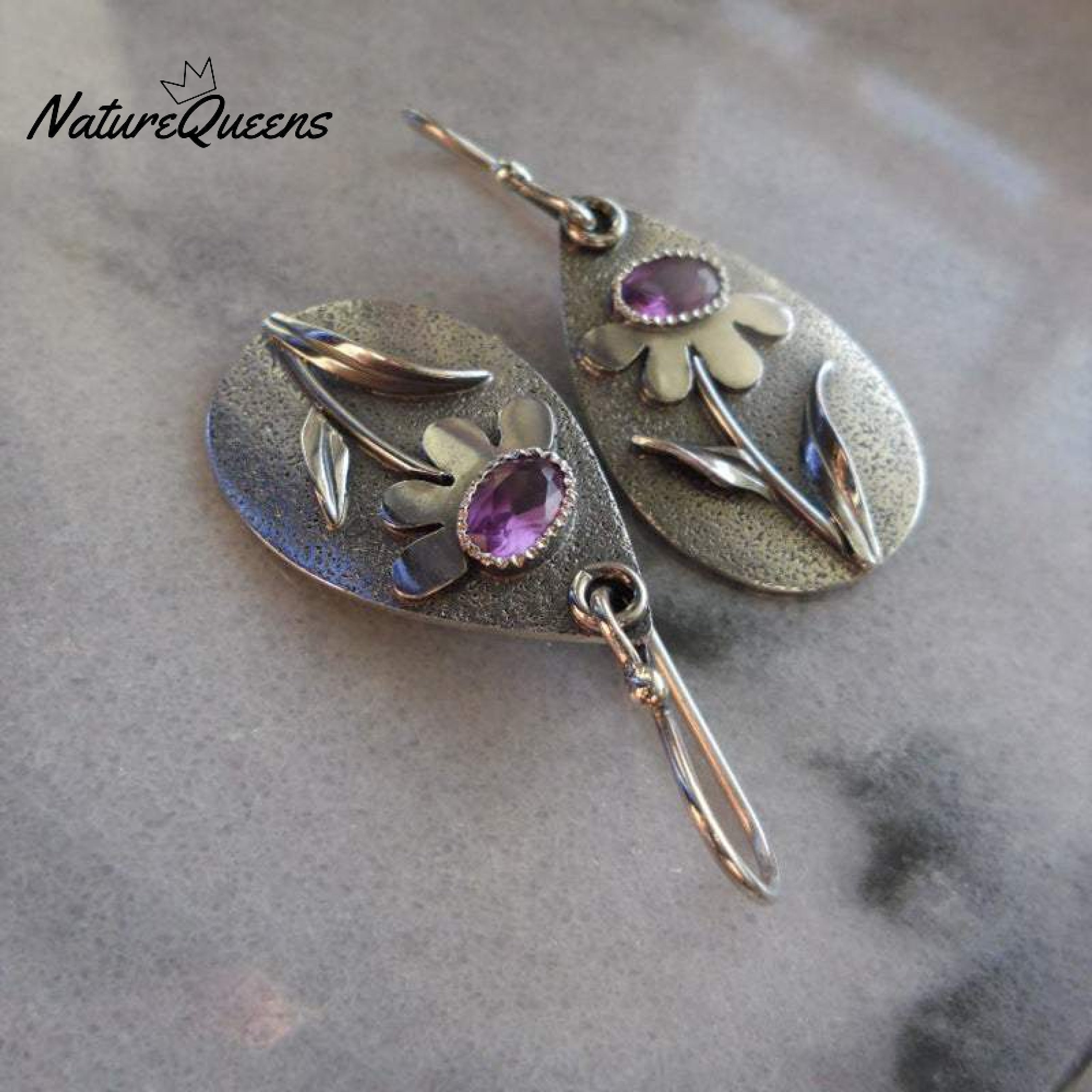 Three-Dimensional Floral Retro Earrings